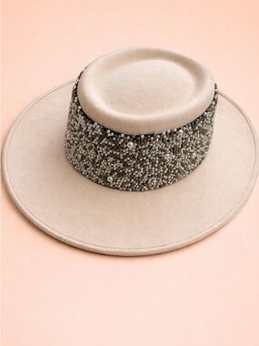 ALEJANDRO YEO PREMIUM PEARL HAT